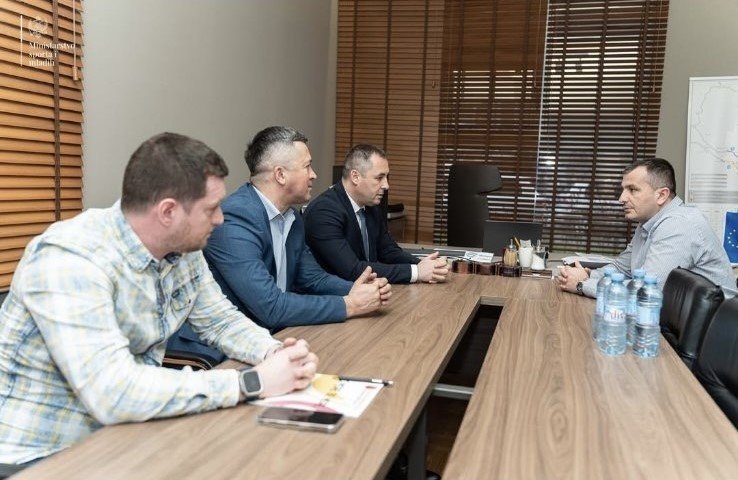 https://api.omladinskakartica.me/images/photos/2025/06/1749712765690-rtzdSX6eQNrPRQjoPv6yQH2Ir.jpg